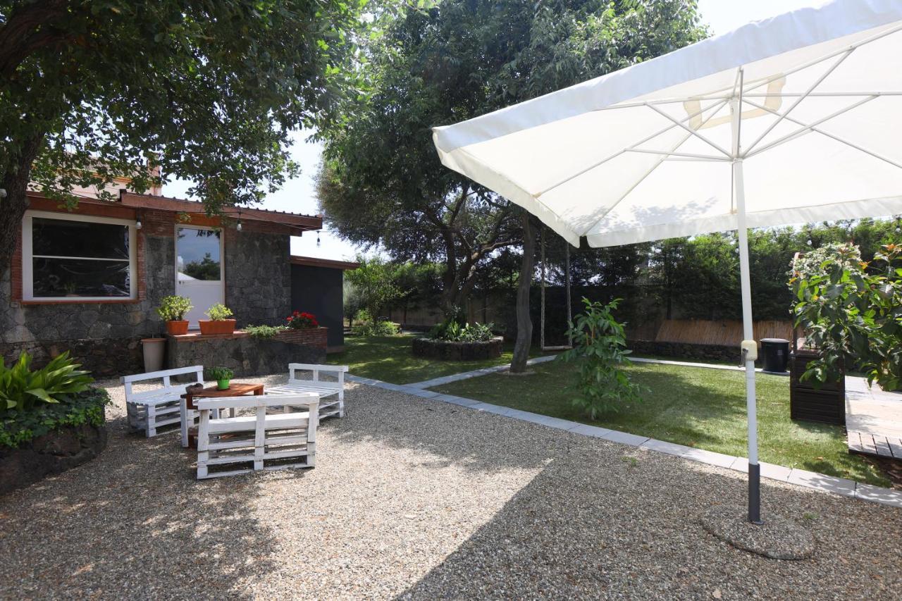 Casa Delle Foglie Villa San Giovanni La Punta Exterior photo